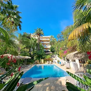 Veles 3*, Cannes Frankreich